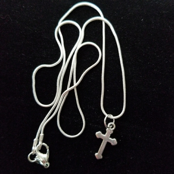Minimalist Celtic Cross .925 Sterling Silver Neckl - Picture 2 of 2